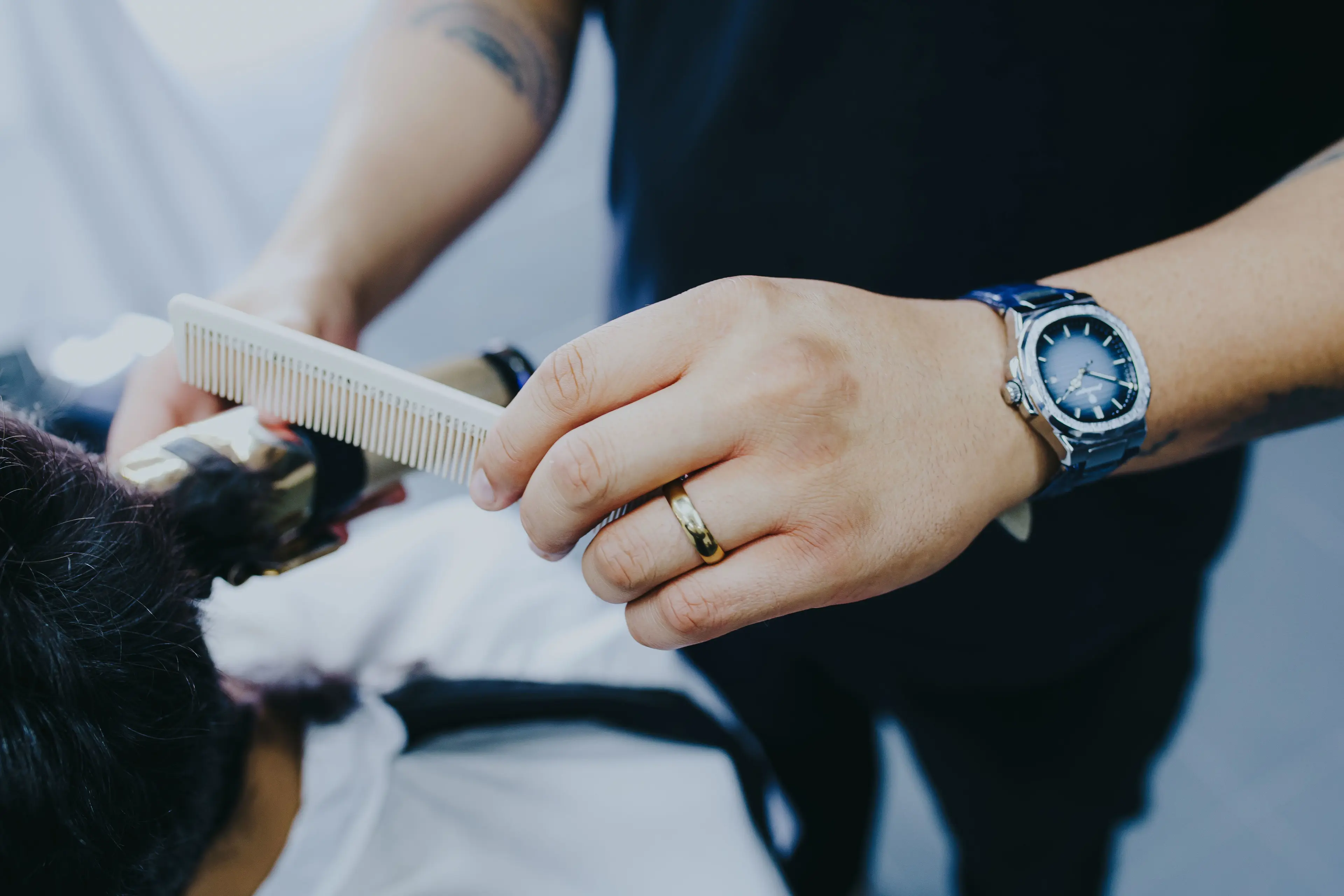 Detalhe das ferramentas da Barbearia Kings